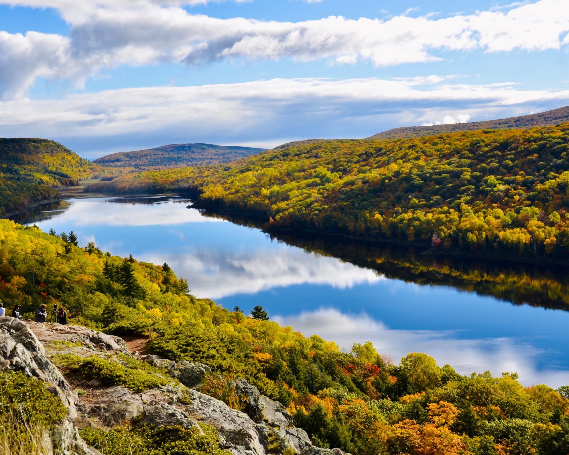 Stunning aerial view of fall foliage and Lake of the Clouds in Porcupine Mountains Wilderness State Park, Michigan.